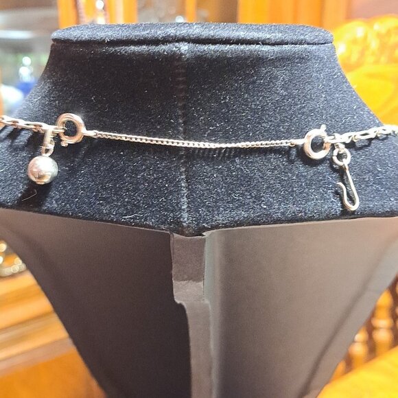 Costume Jewelry-Choker Necklace 15" - Picture 4 of 4